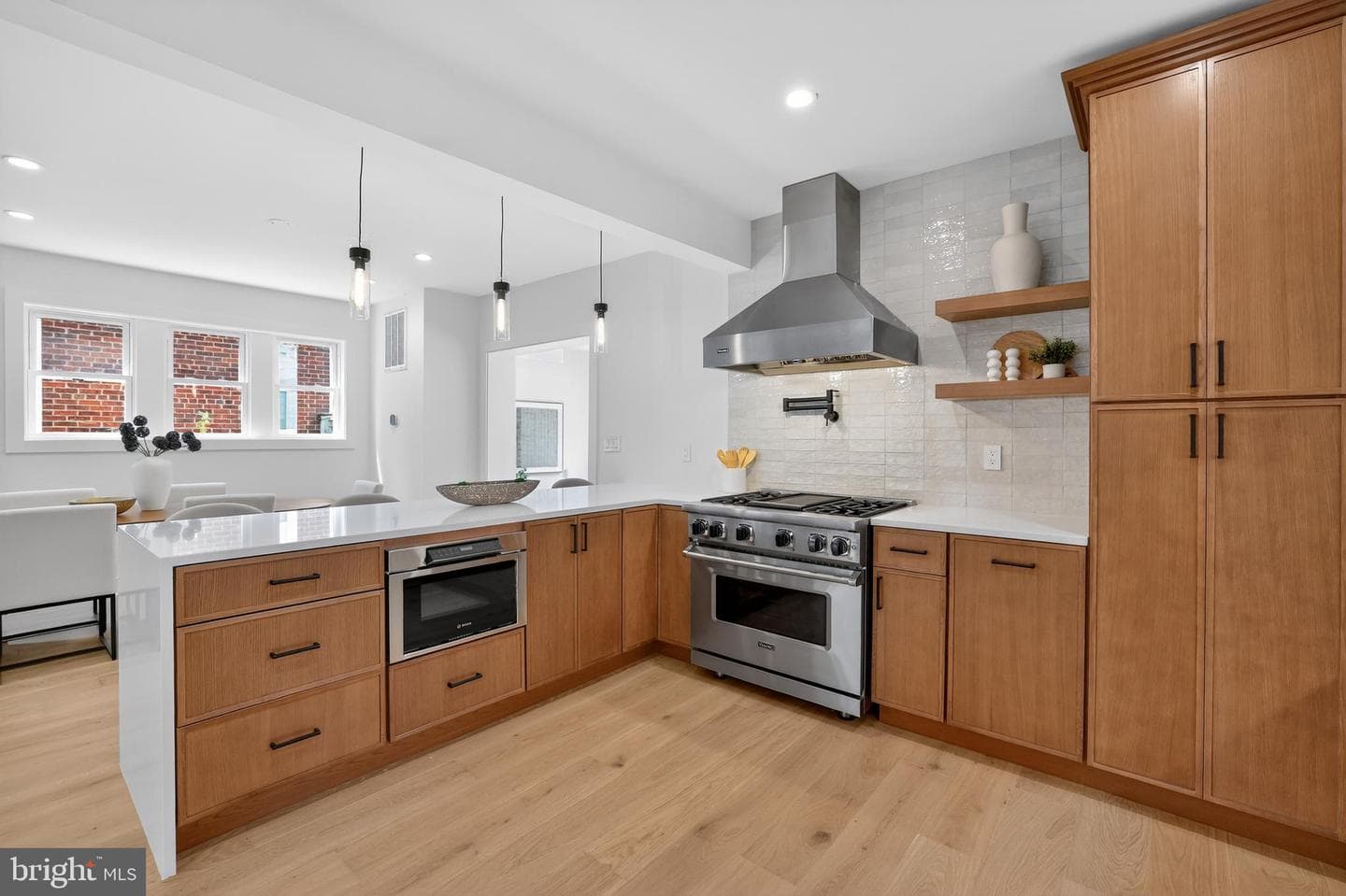 1507 Underwood Street NW photo 5
