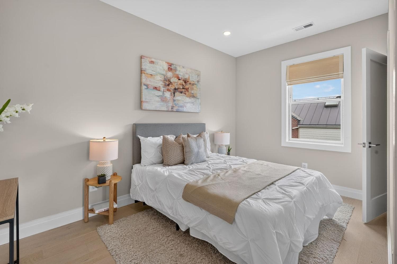 1102 Staples Street NE #301 photo 14