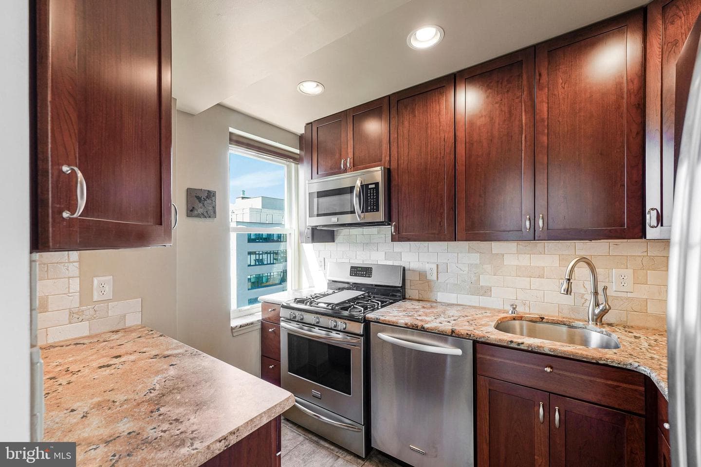2127 California Street NW #704 photo 11