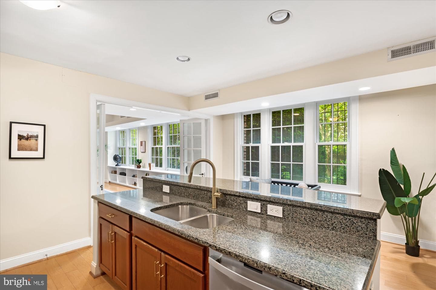 1661 Crescent Place NW #102w photo 15