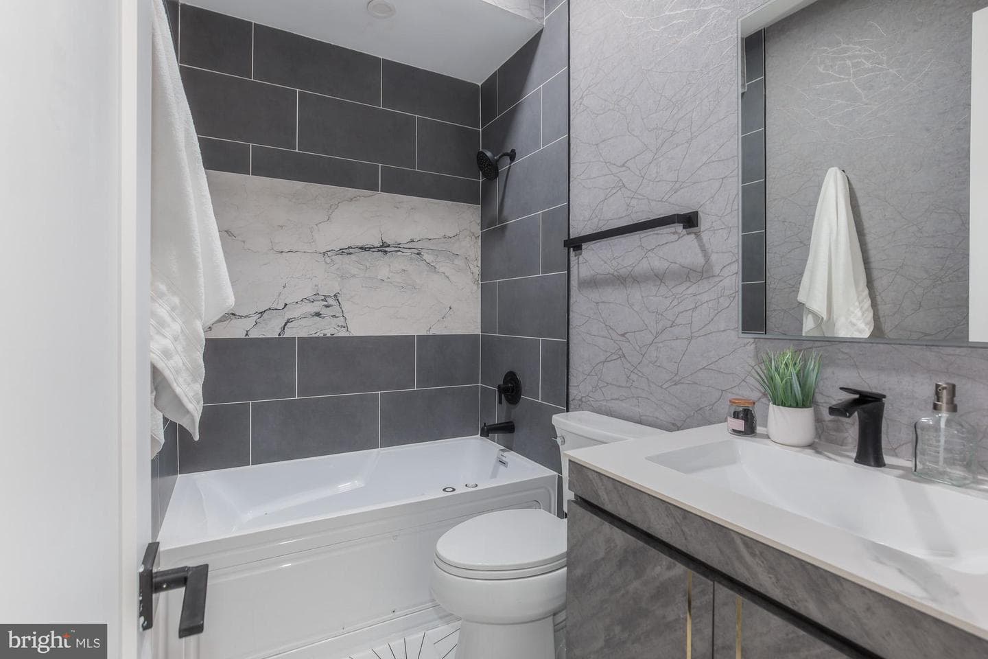 1332 G Street SE #1 photo 30