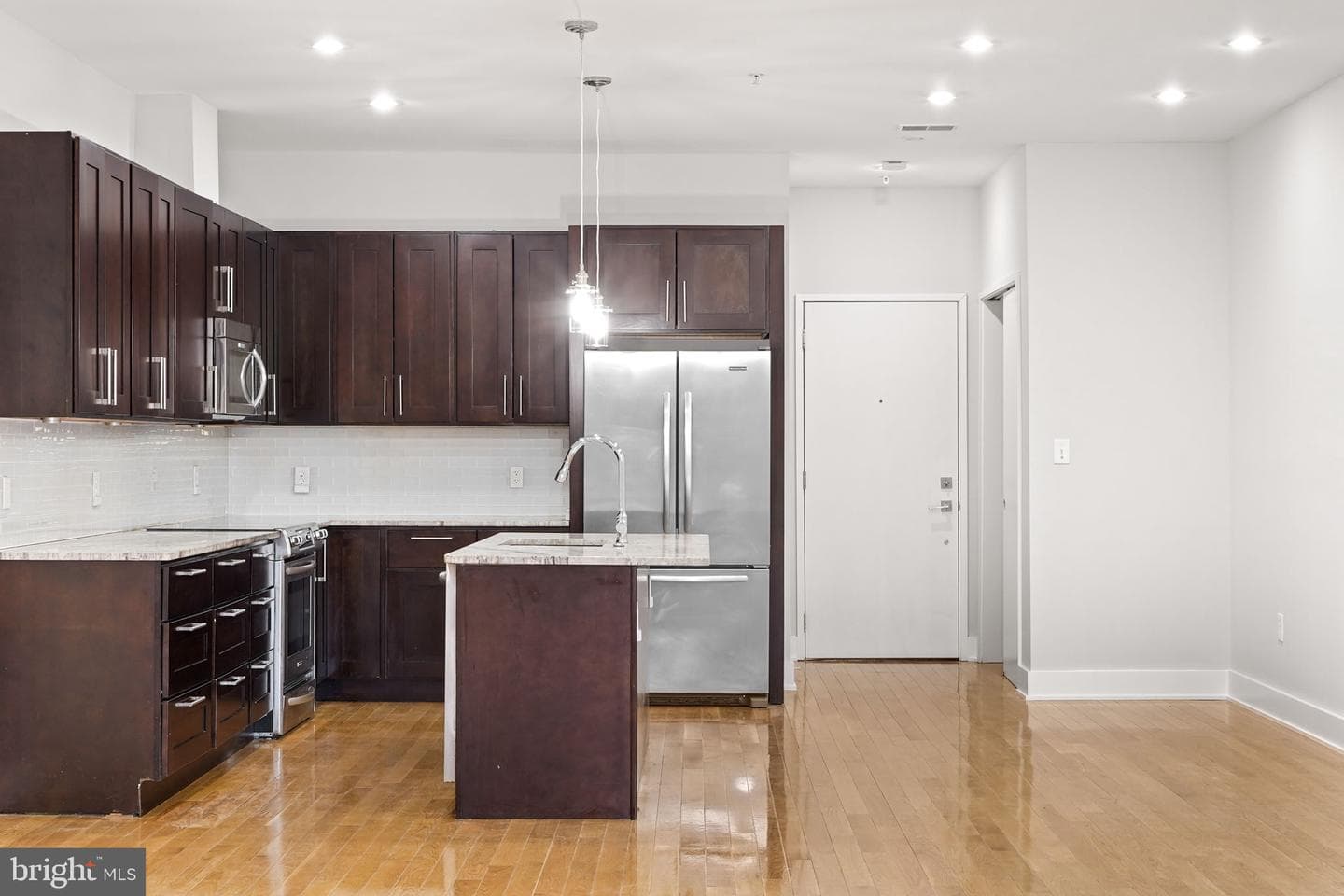 610 Newton Place NW #4 photo 13