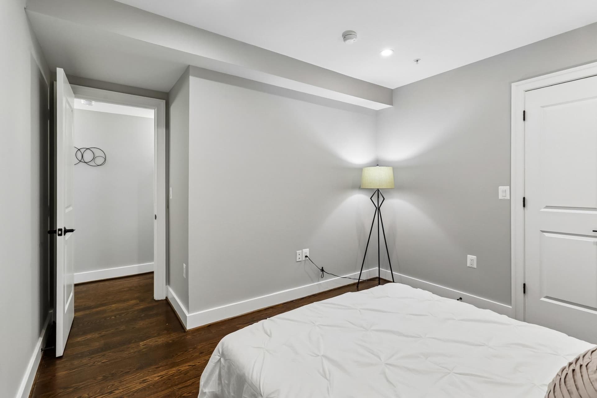 1311 K Street SE #1 photo 20
