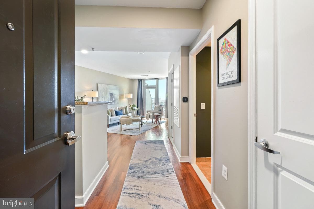 555 Massachusetts Avenue NW #1419 photo 3