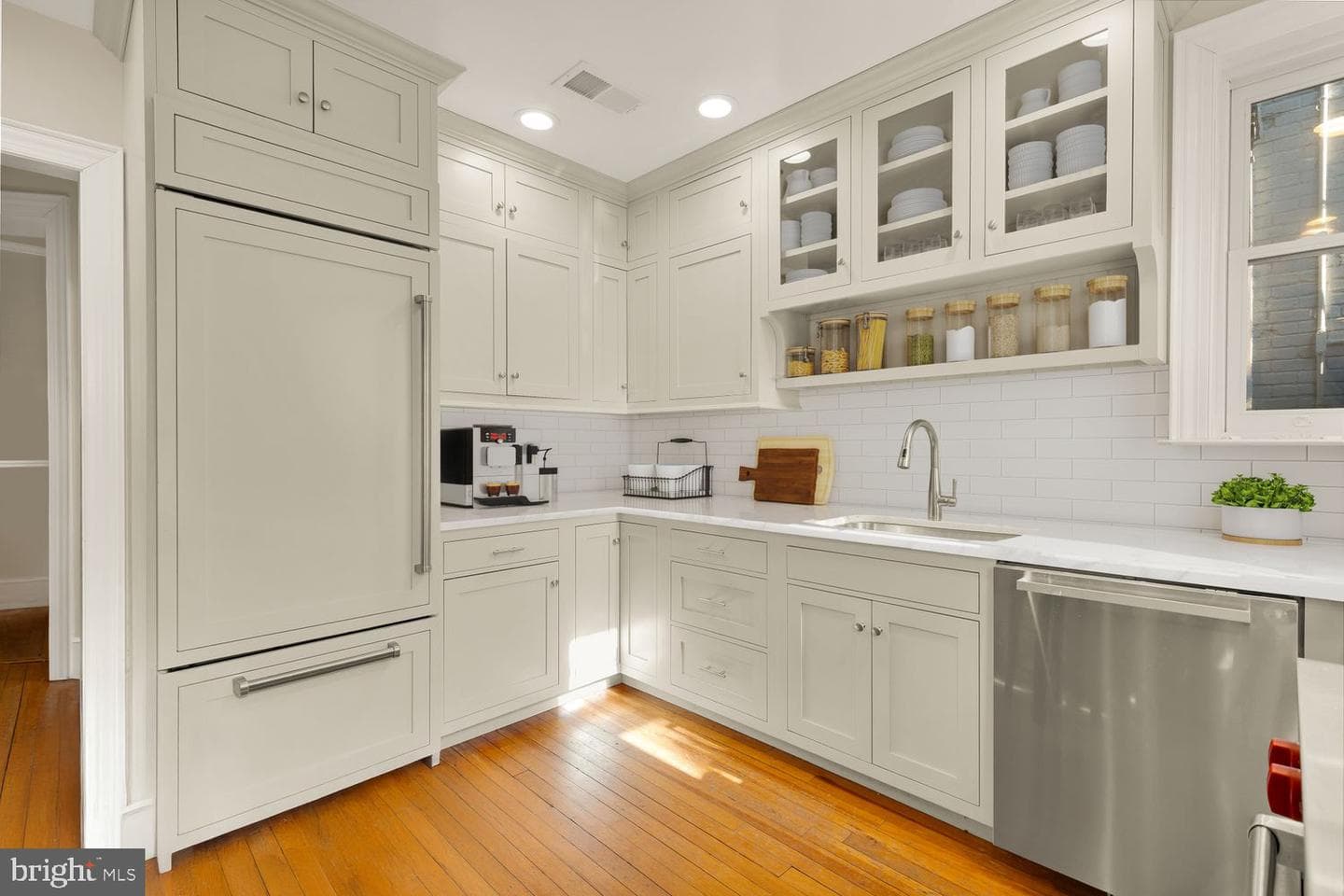 3252 N Street NW photo 6