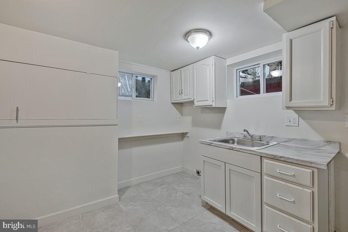 107 Joliet Street SW photo 43