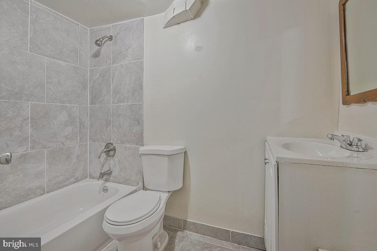 107 Joliet Street SW photo 50