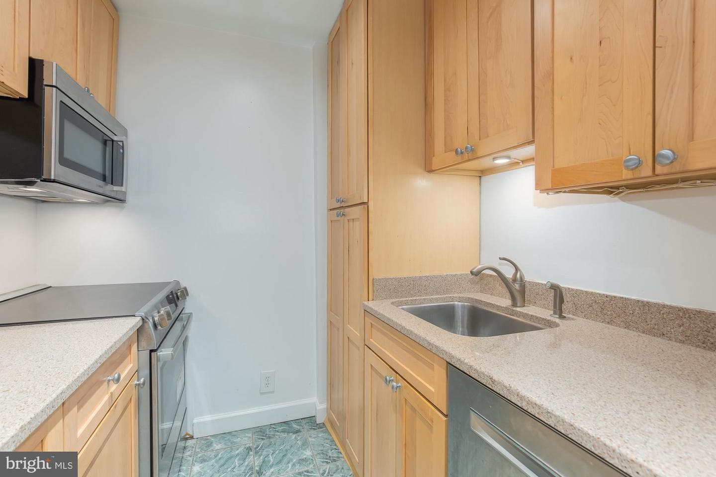 1316 New Hampshire Avenue NW #503 photo 12