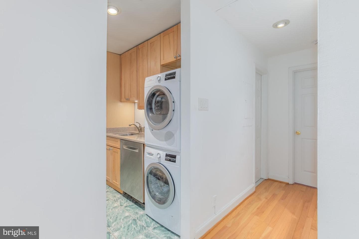 1316 New Hampshire Avenue NW #503 photo 23