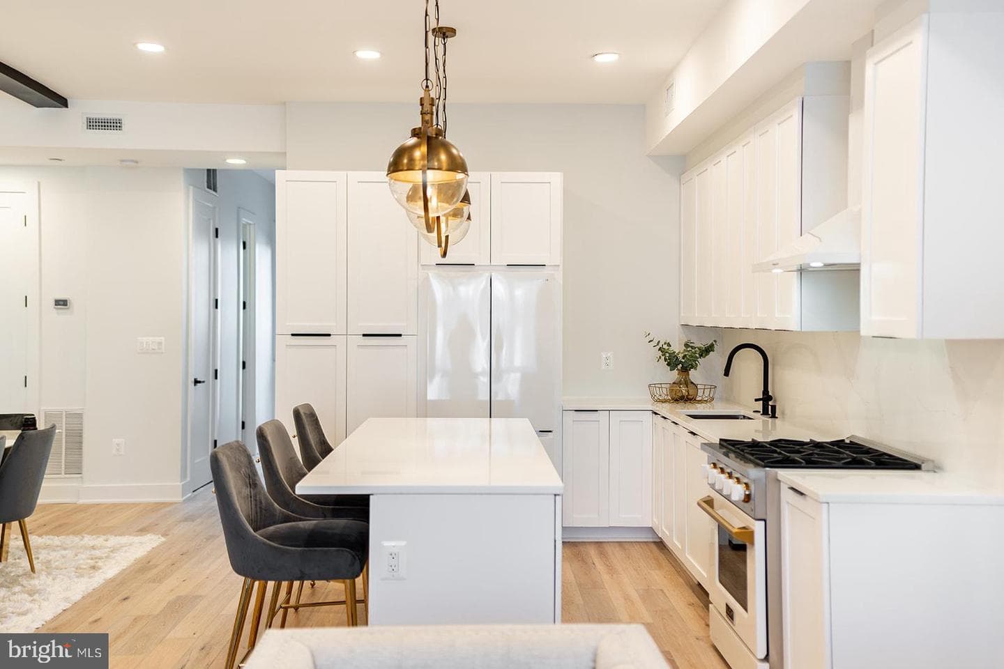 1215 Holbrook Terrace NE #1 photo 23