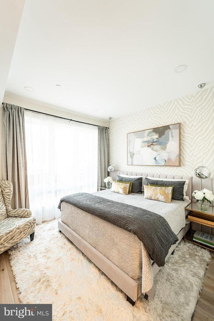1215 Holbrook Terrace NE #1 photo 33