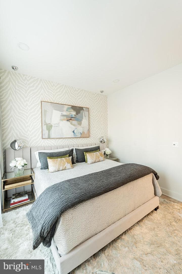 1215 Holbrook Terrace NE #1 photo 38