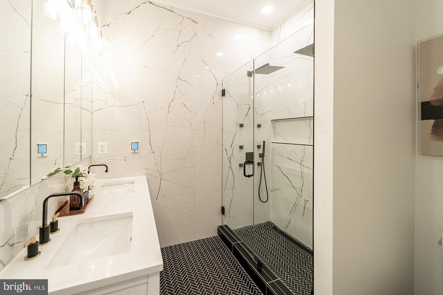 1215 Holbrook Terrace NE #1 photo 41