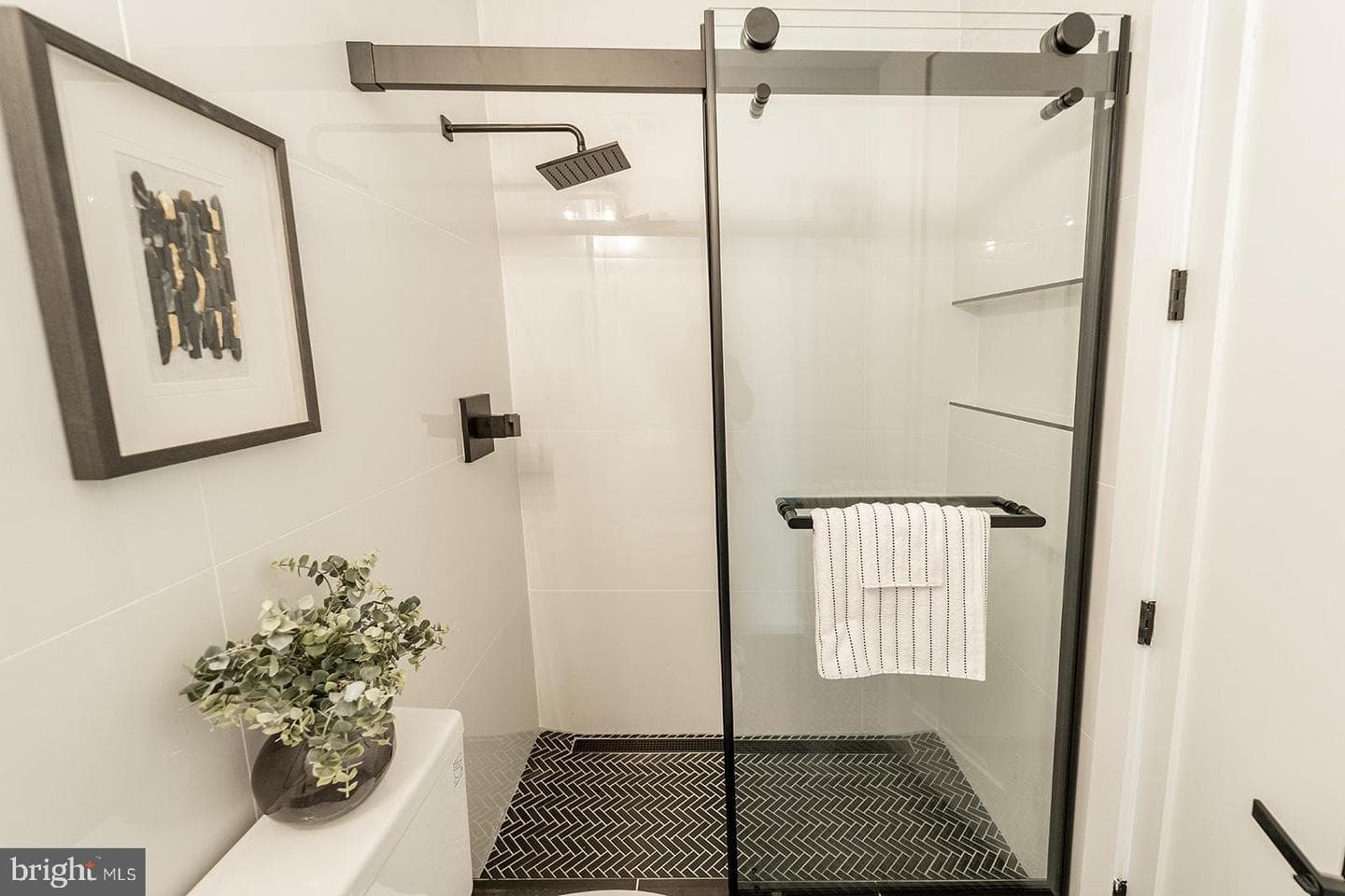 1215 Holbrook Terrace NE #1 photo 54