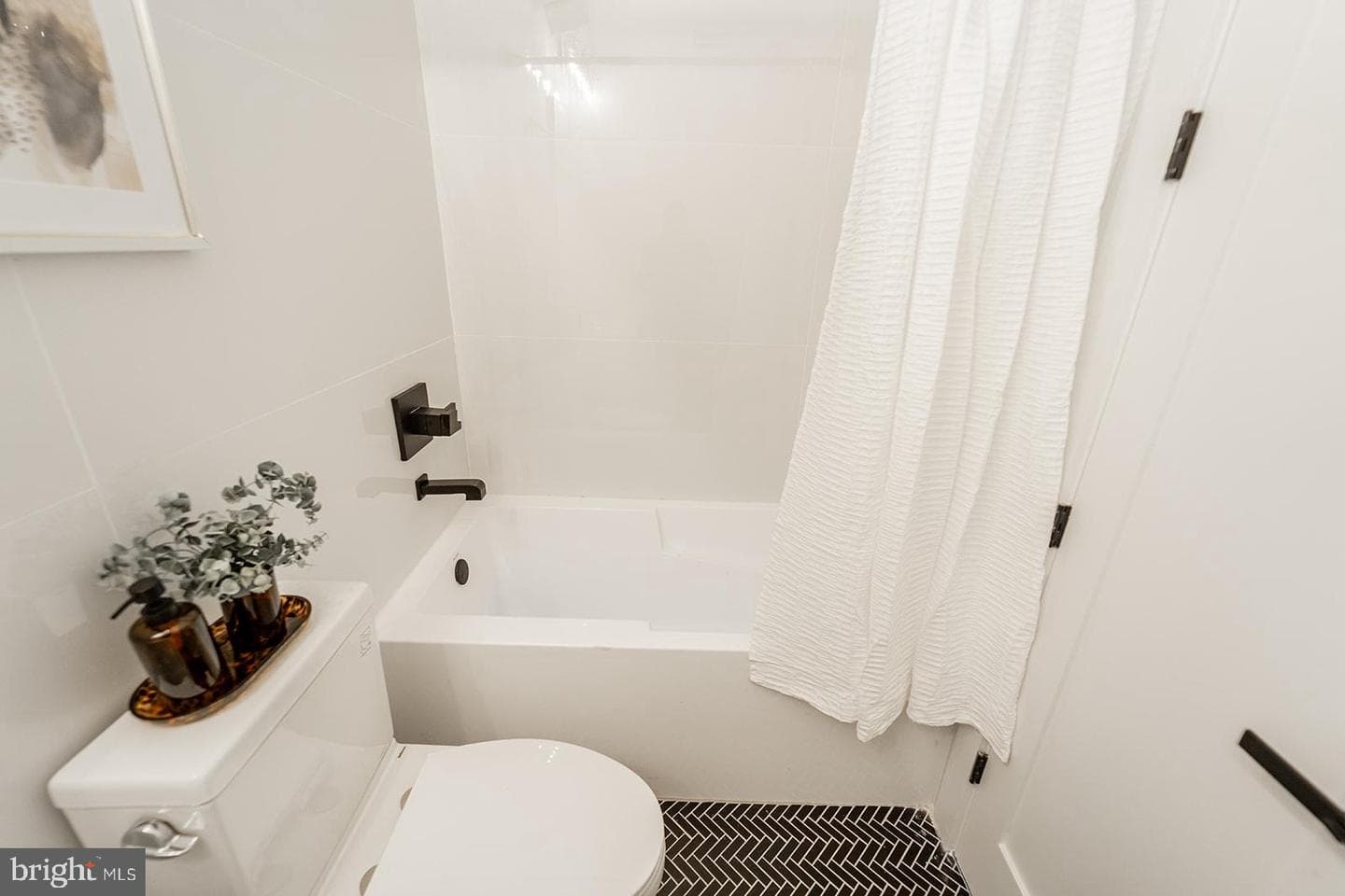 1215 Holbrook Terrace NE #1 photo 61