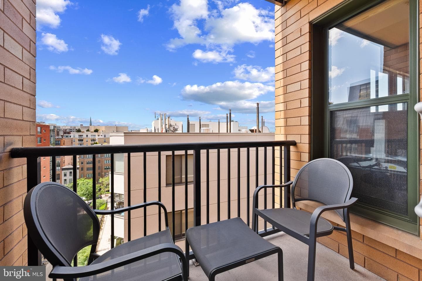 910 M Street NW #1006 photo 16