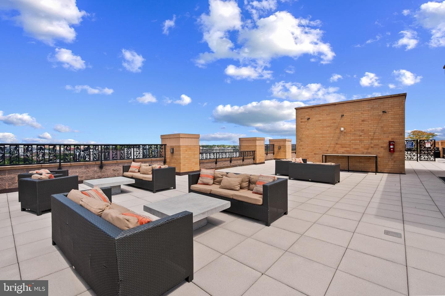 910 M Street NW #1006 photo 26