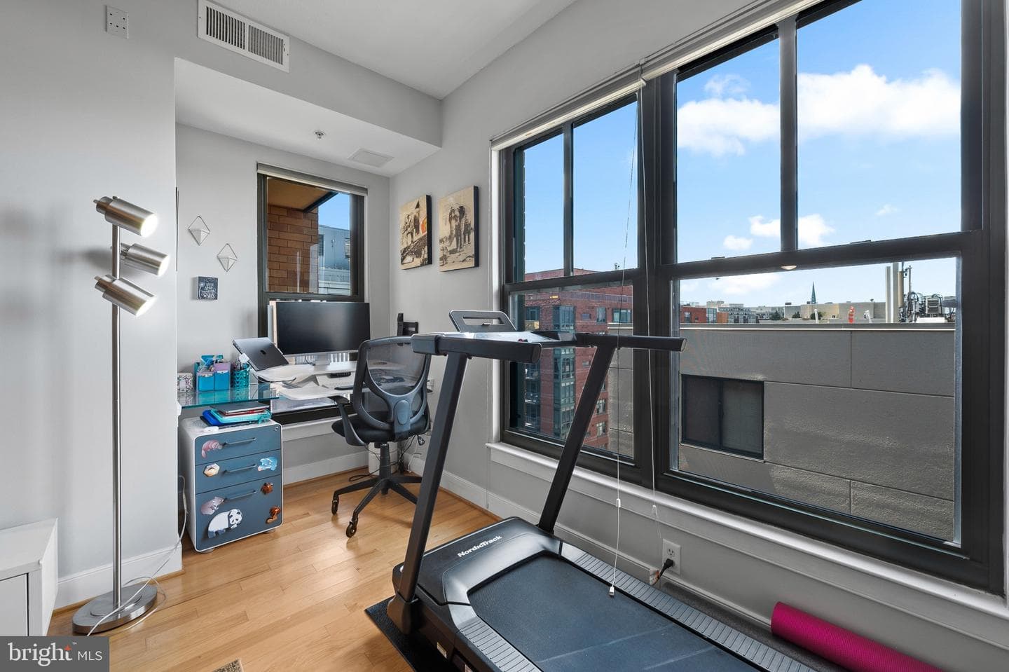 910 M Street NW #1006 photo 9
