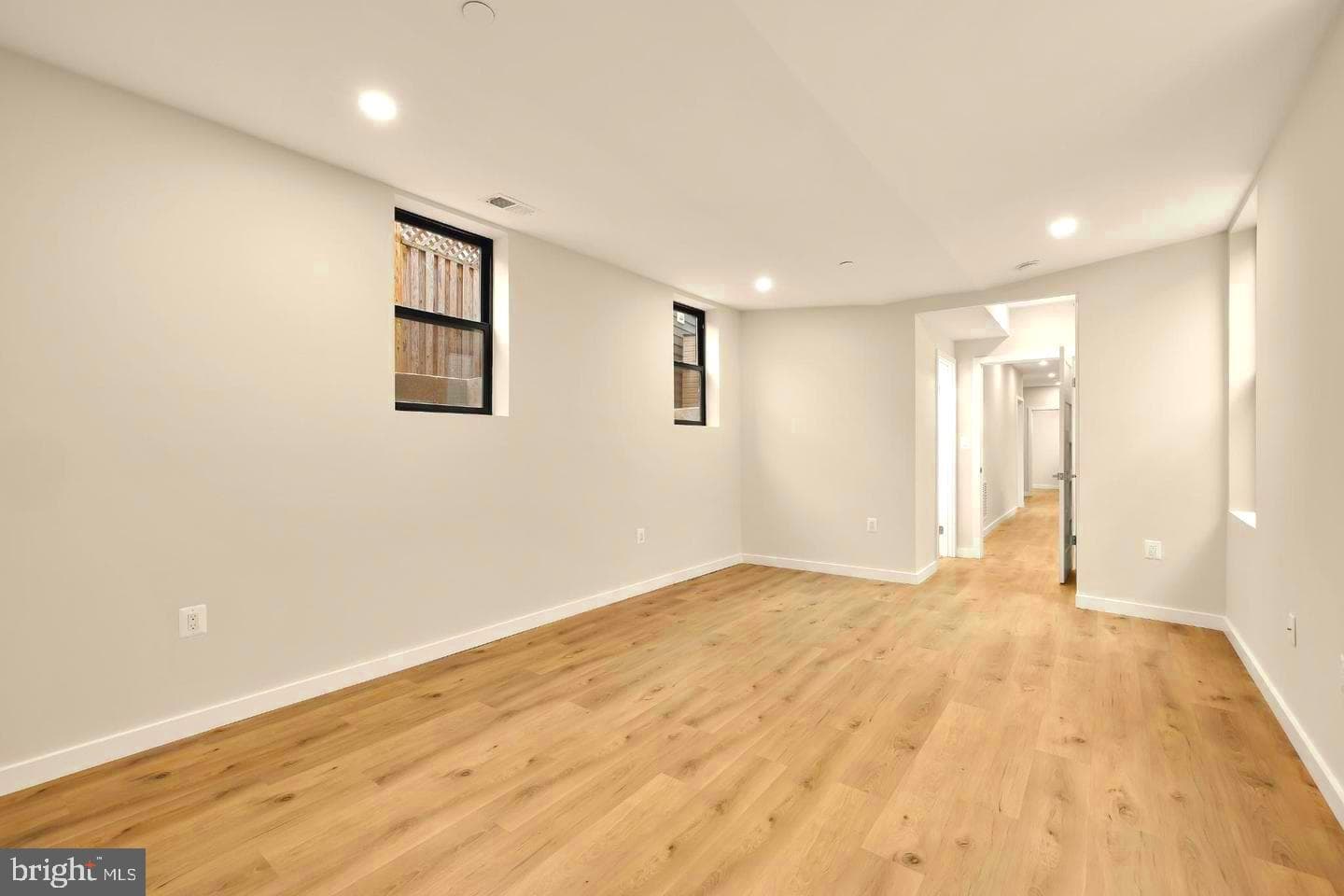 1516 Levis Street NE #1 photo 15