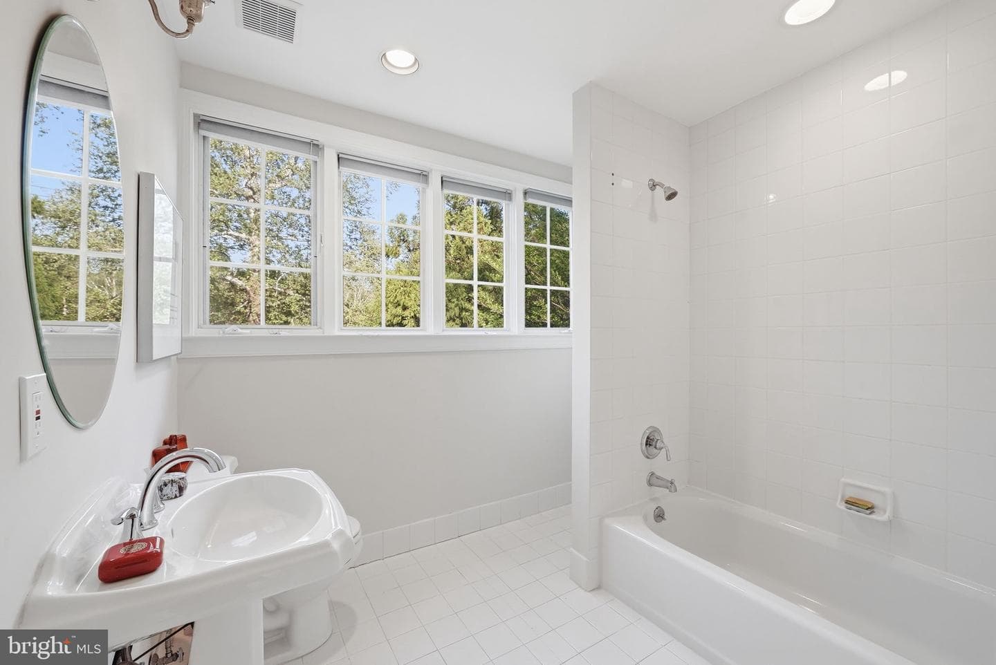 5801 Potomac Avenue NW photo 28