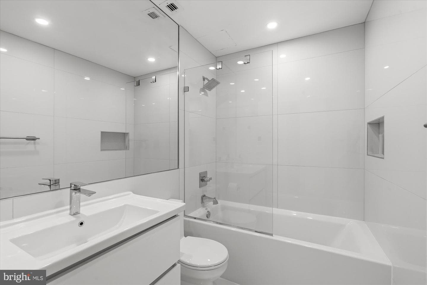 3251 Prospect Street NW #304 photo 22