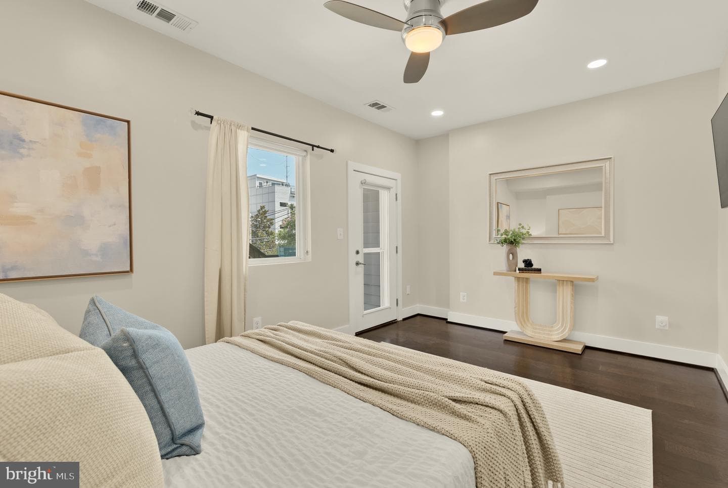 1453 Girard Street NW #3 photo 11