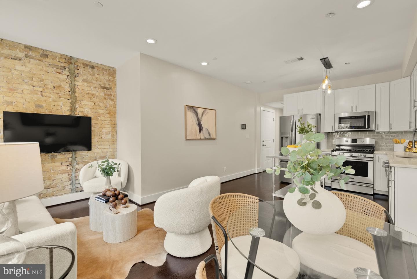1453 Girard Street NW #3 photo 8