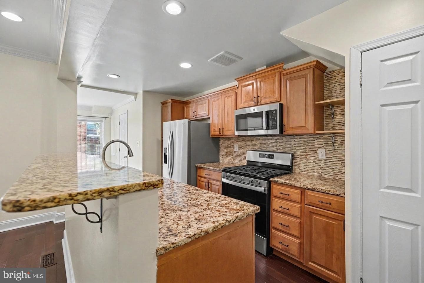 1466 Ogden Street NW photo 16