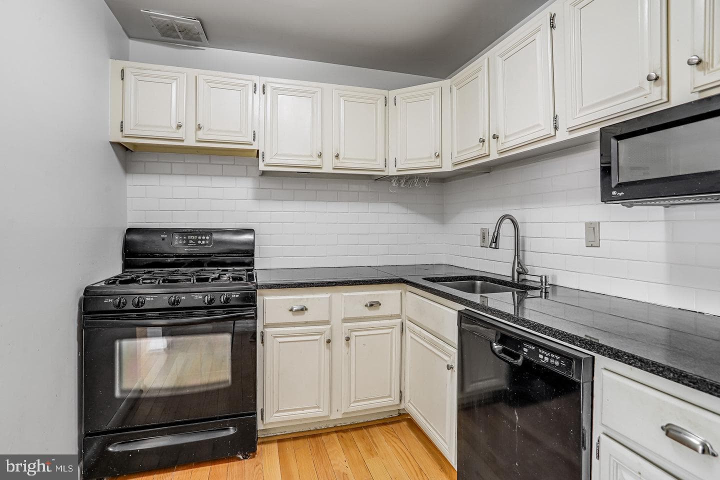 4555 Macarthur Boulevard NW #103 photo 6