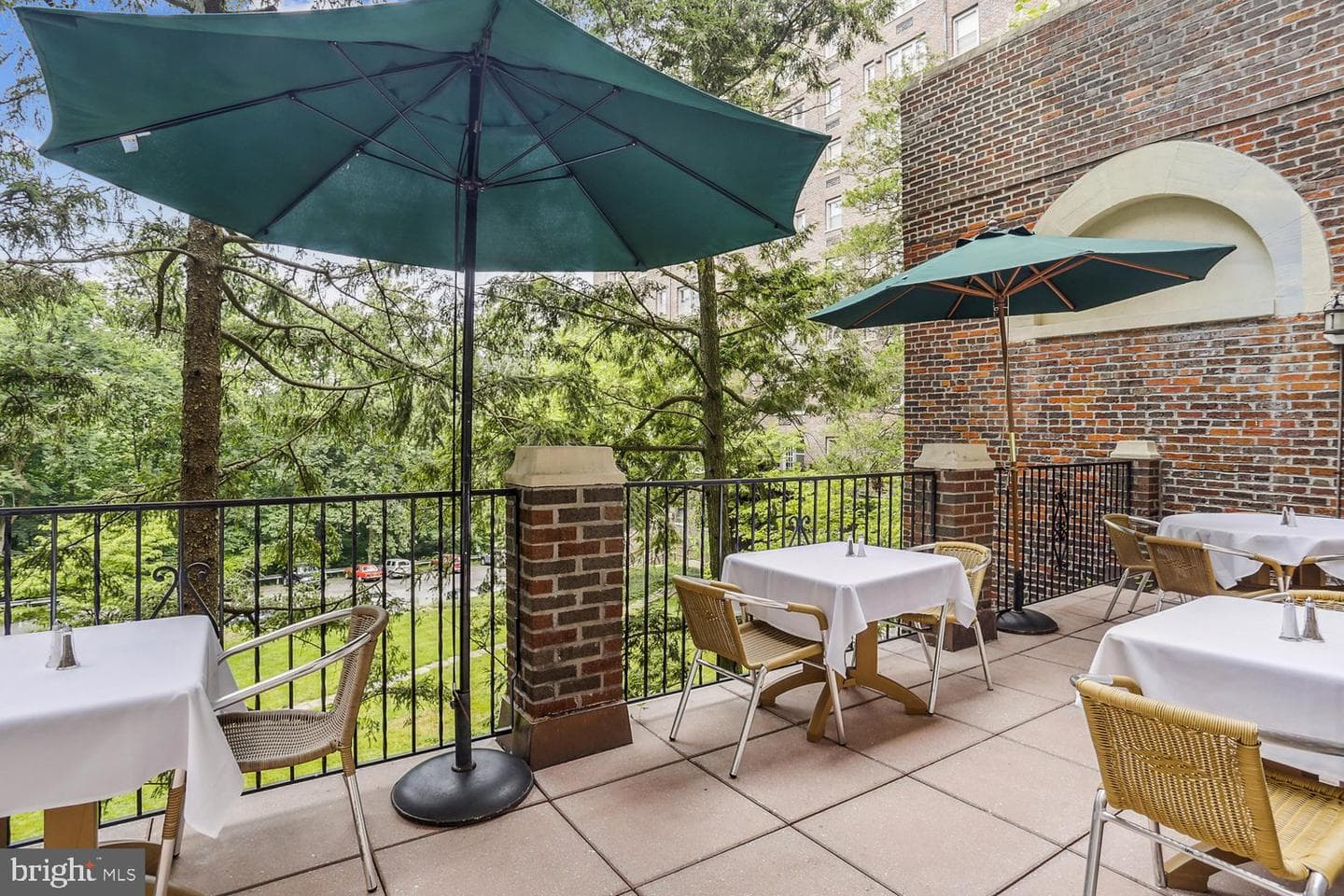4000 Cathedral Avenue NW #142b photo 22