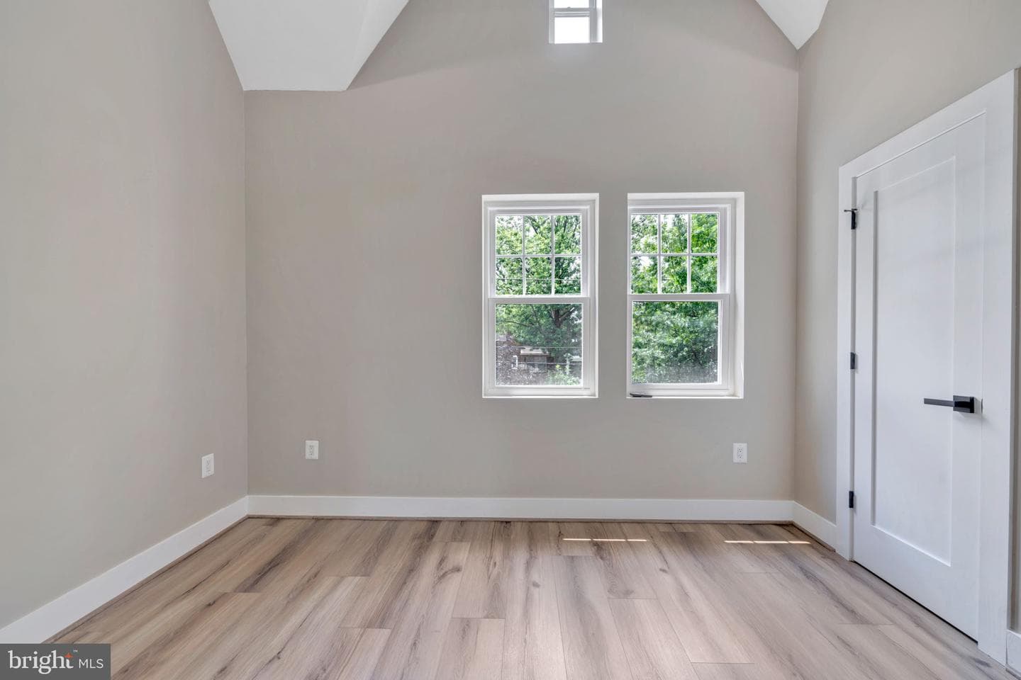 217 Jefferson Street NW photo 32