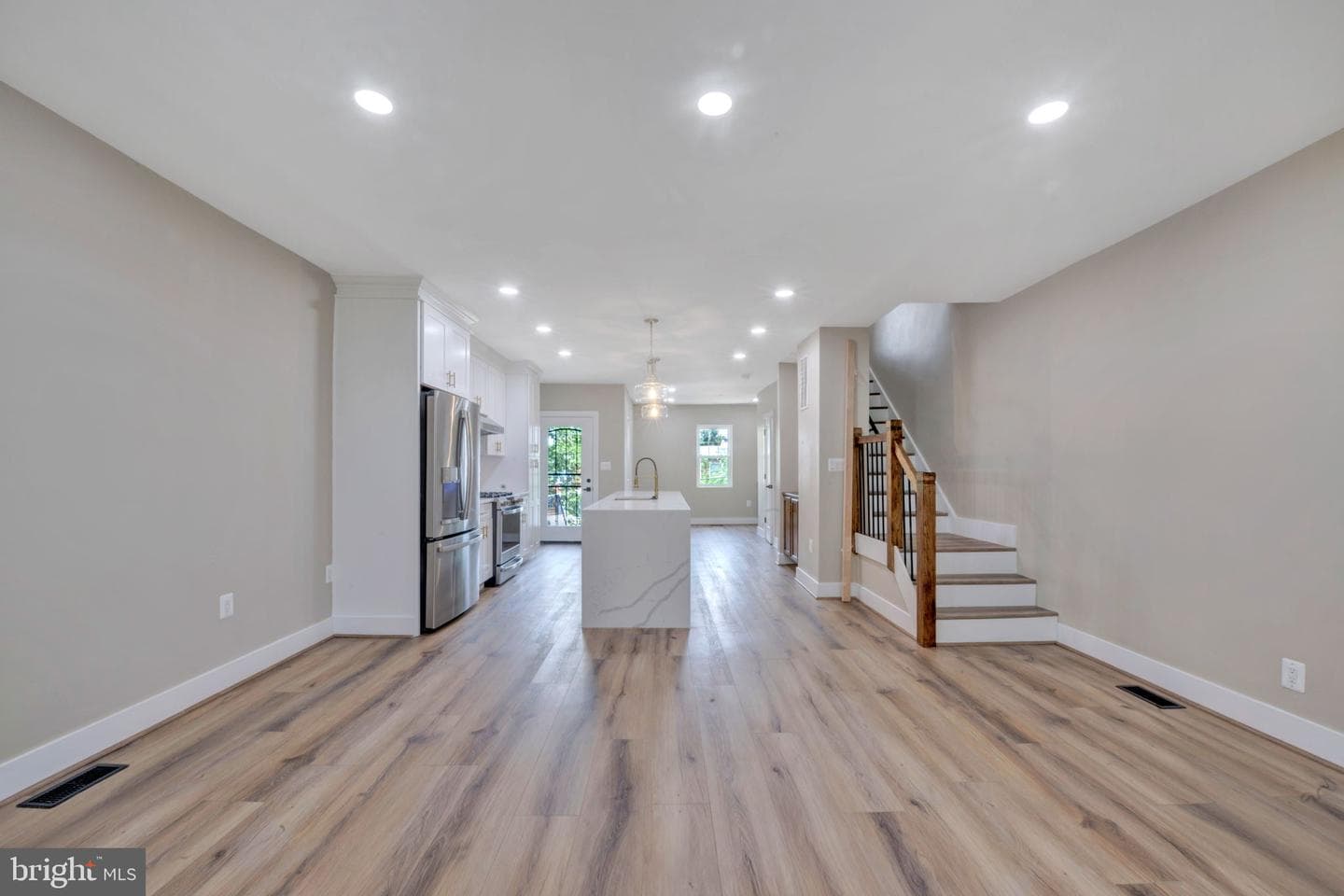 217 Jefferson Street NW photo 7