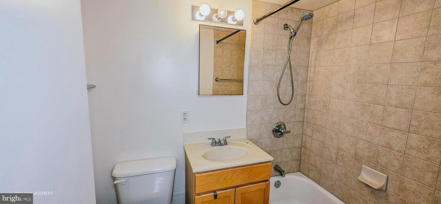 800 4th Street SW #s402 photo 17