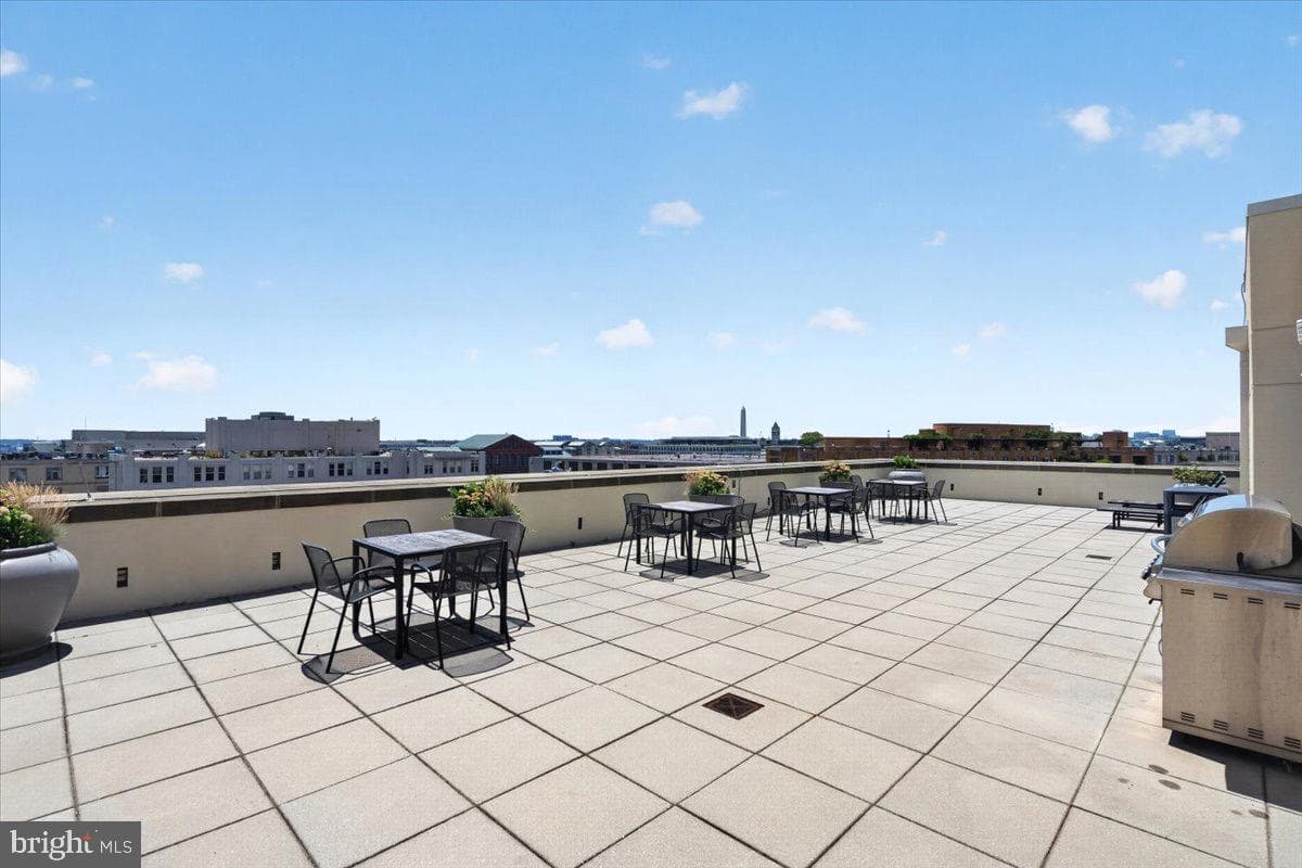 301 Massachusetts Avenue NW #902 photo 35