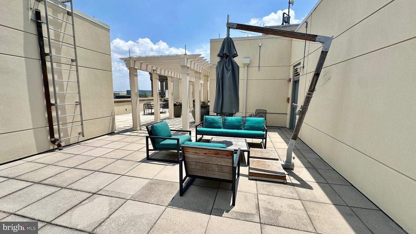 301 Massachusetts Avenue NW #902 photo 37