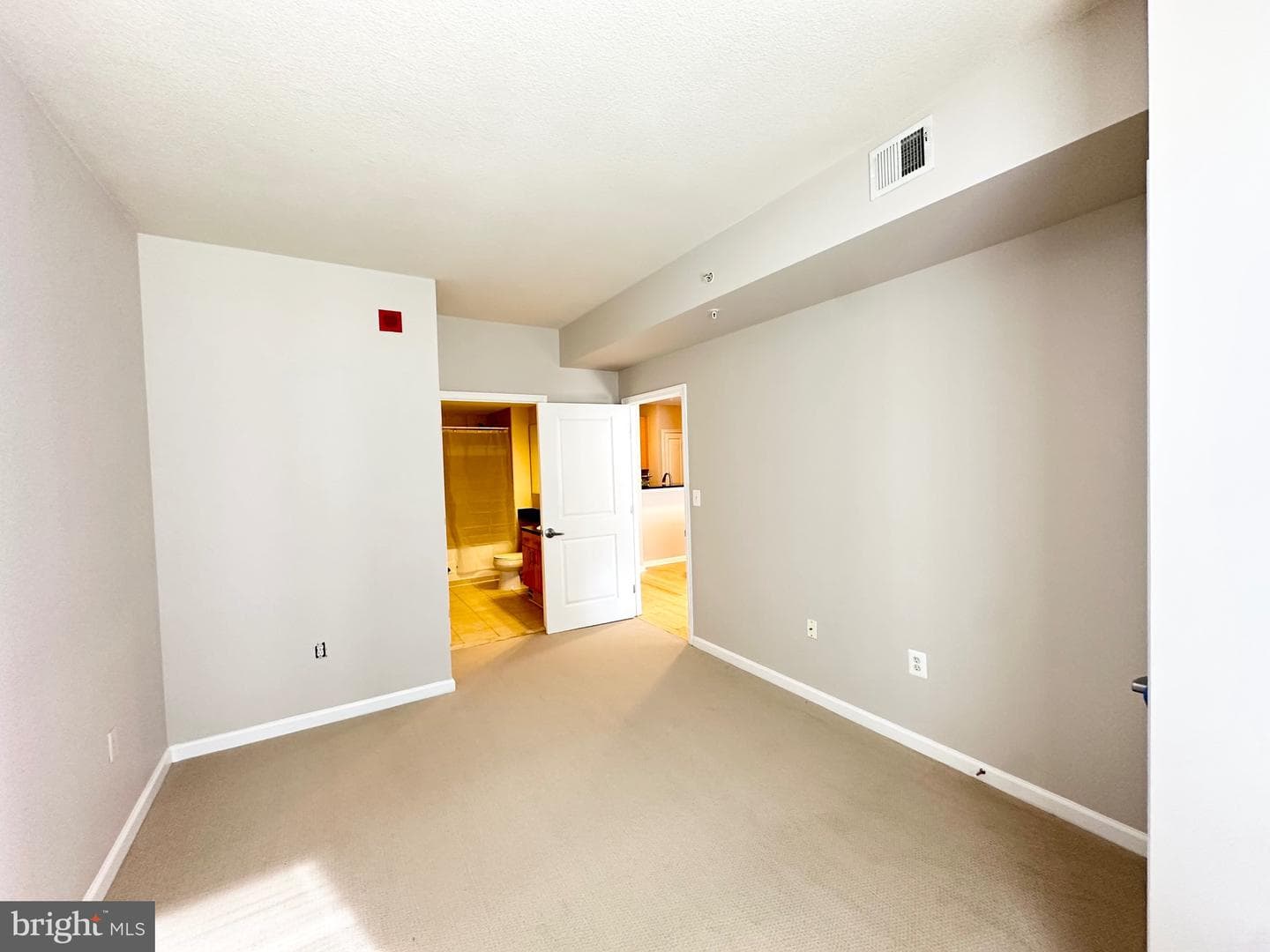 715 6th Street NW #503 photo 10