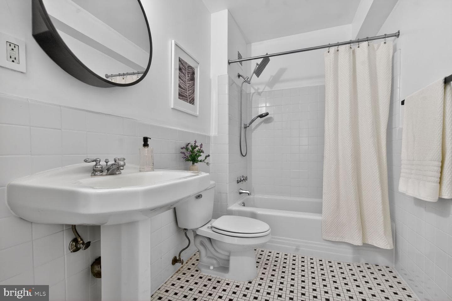 4301 Massachusetts Avenue NW #2006 photo 14