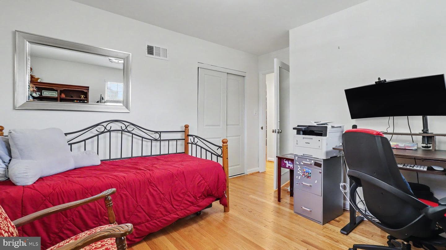 1905 Tulip Street NW photo 40