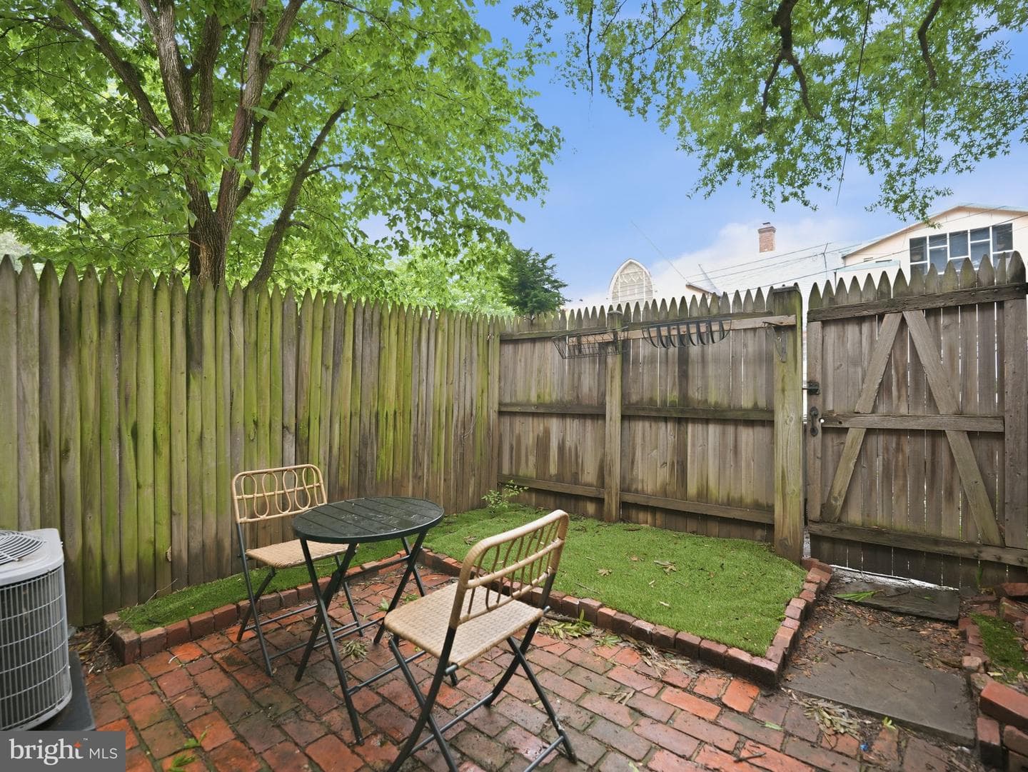 6 Snows Court NW photo 17