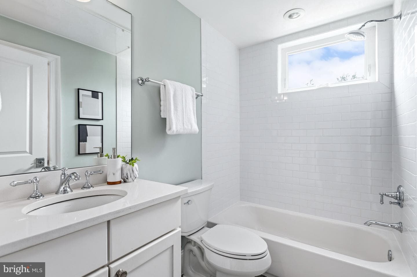 2323 40th Street NW #6 photo 8