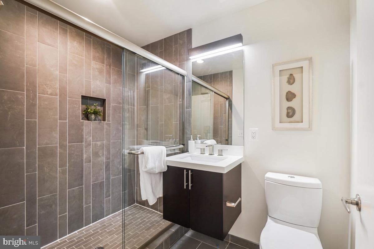 1443 Chapin Street NW #202 photo 26