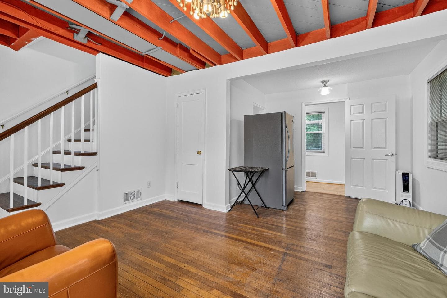 307 Nicholson Street NE photo 4