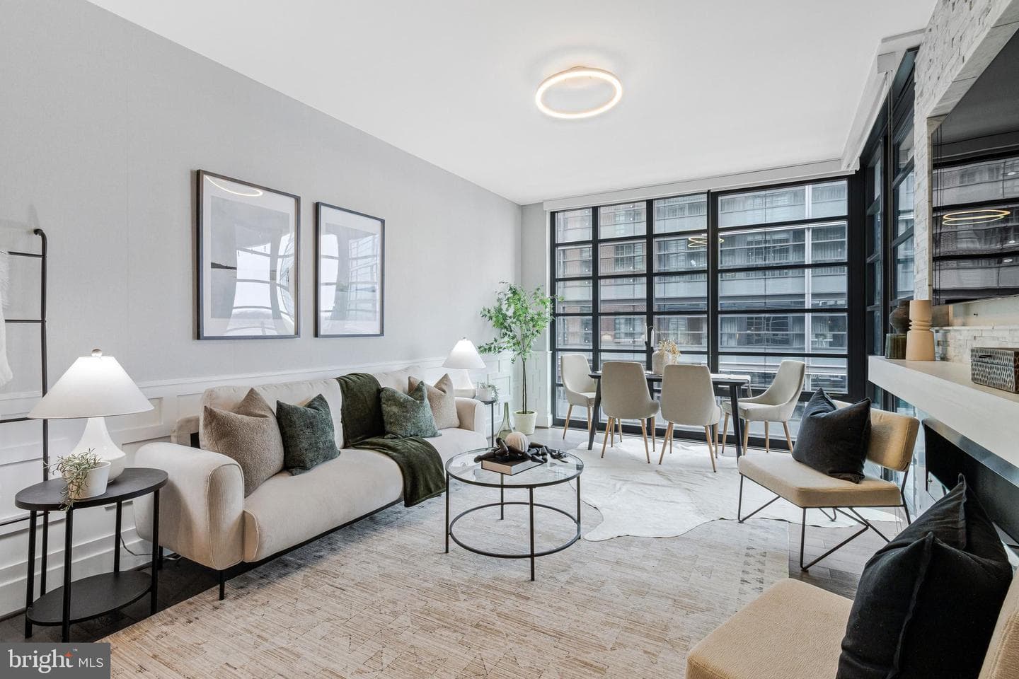 45 Sutton Square SW #605 photo 9