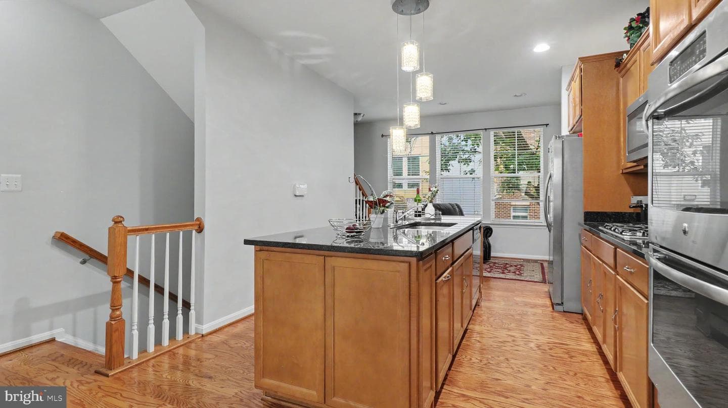 663 Anacostia Avenue NE photo 22