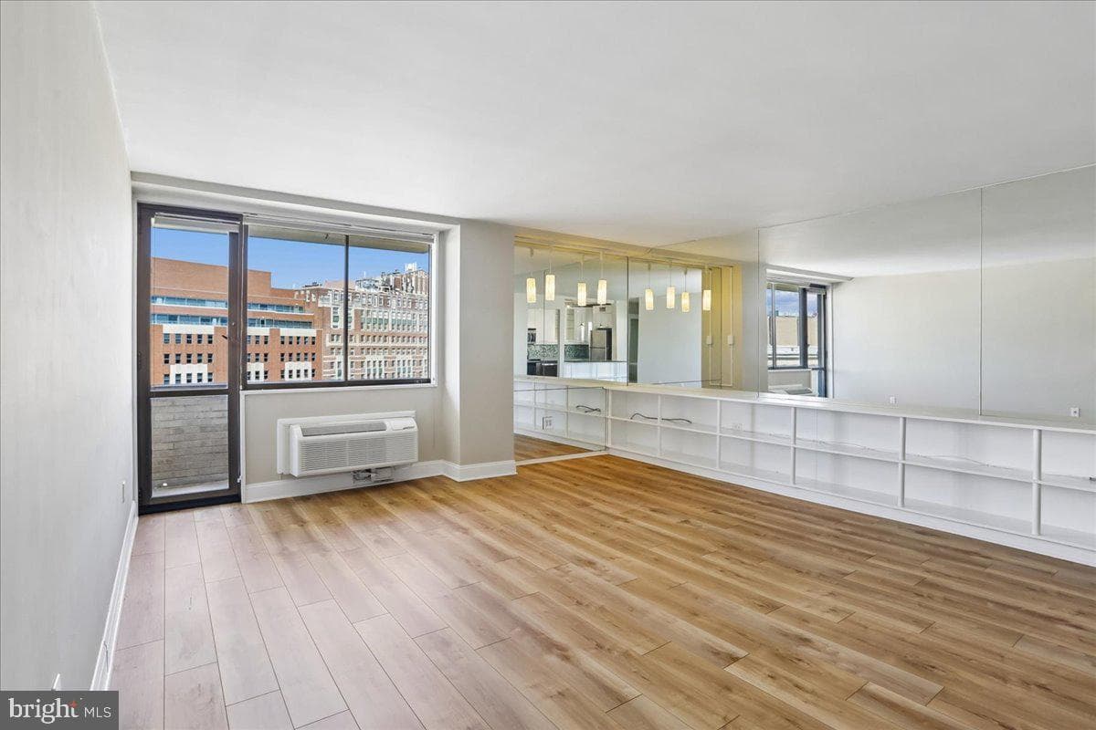 1325 18th Street NW #1002 photo 3