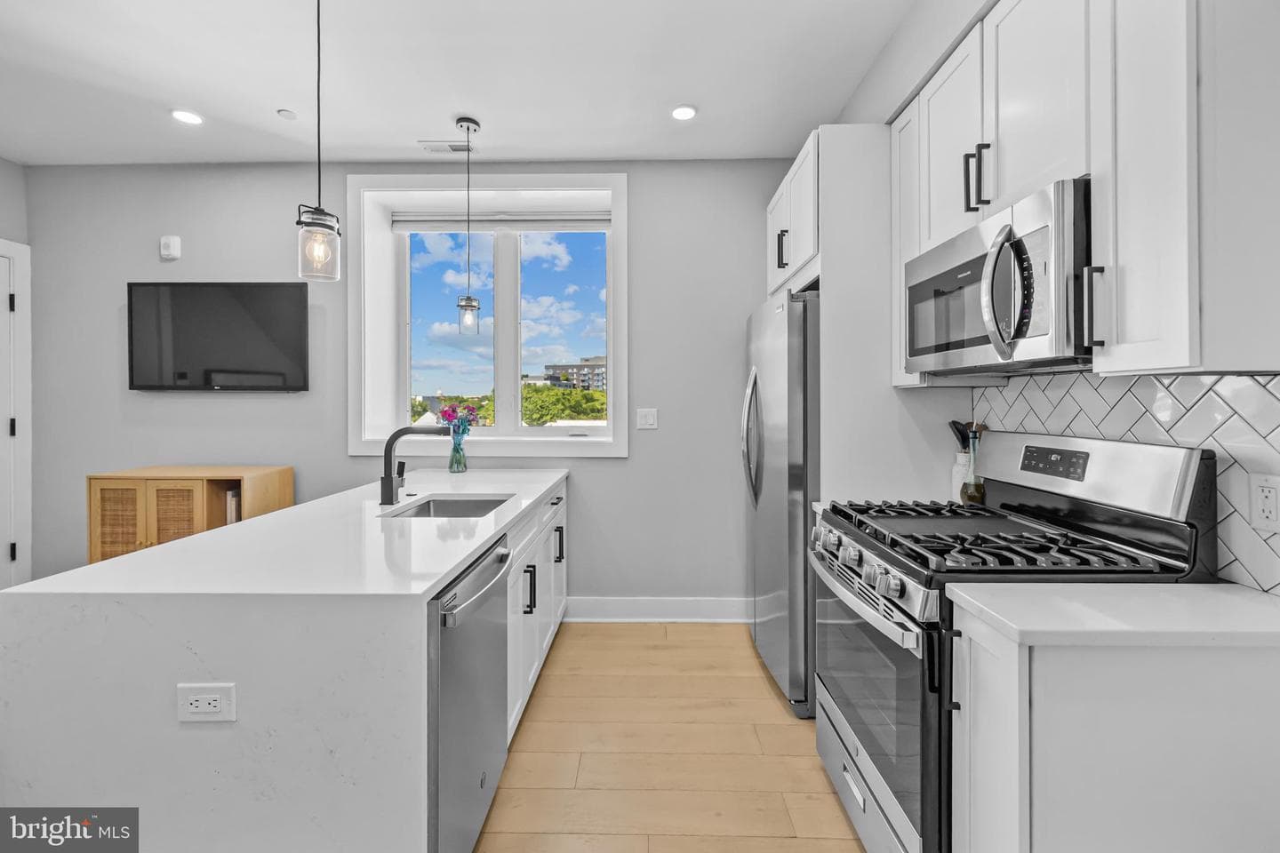 1915 H St NE #ph1 photo 10