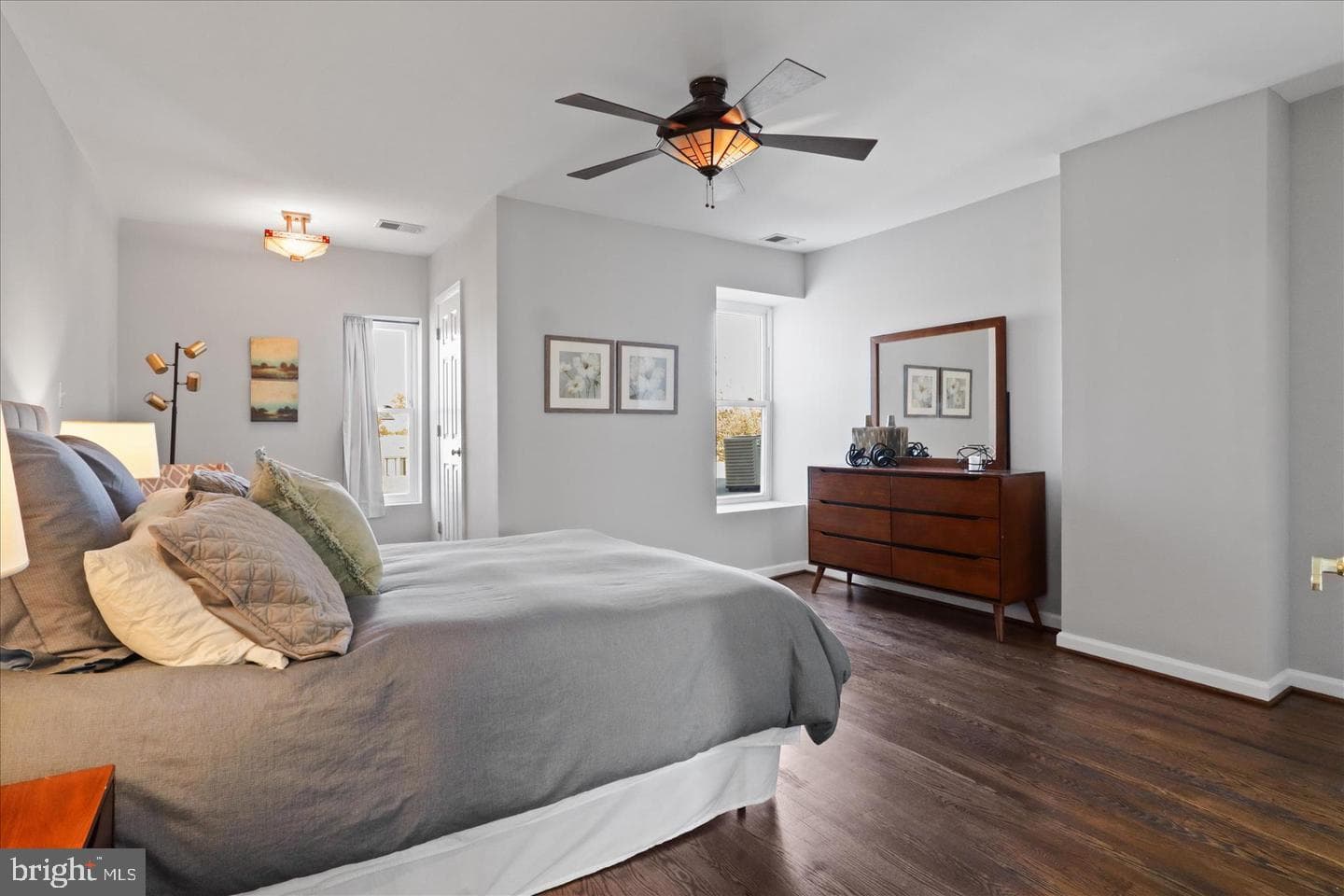 1327 Harvard Street NW photo 35