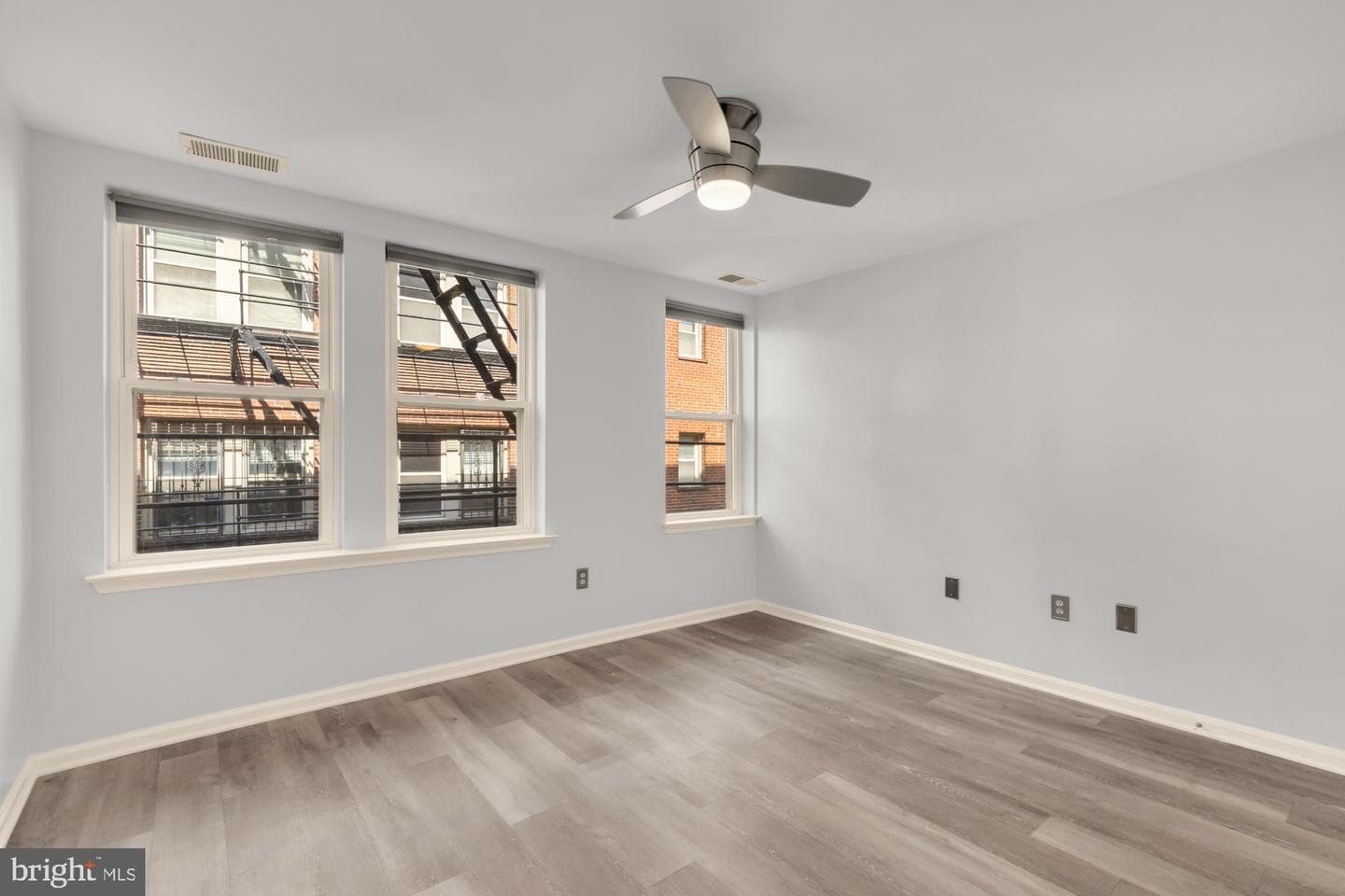 1218 Perry Street NE #101 photo 11