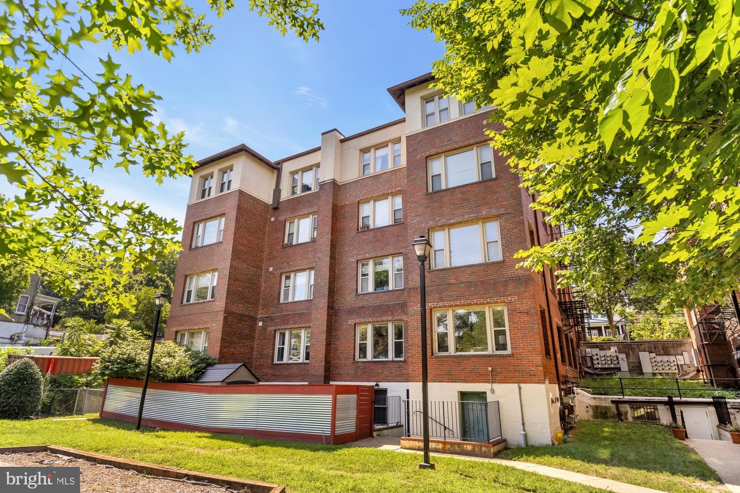 1218 Perry Street NE #101 photo 27