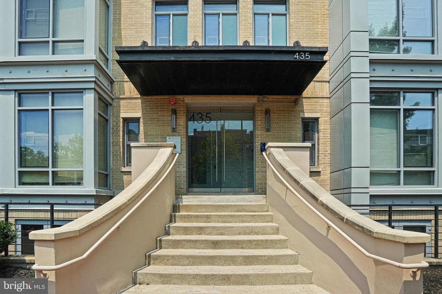 435 R Street NW #301 photo 24